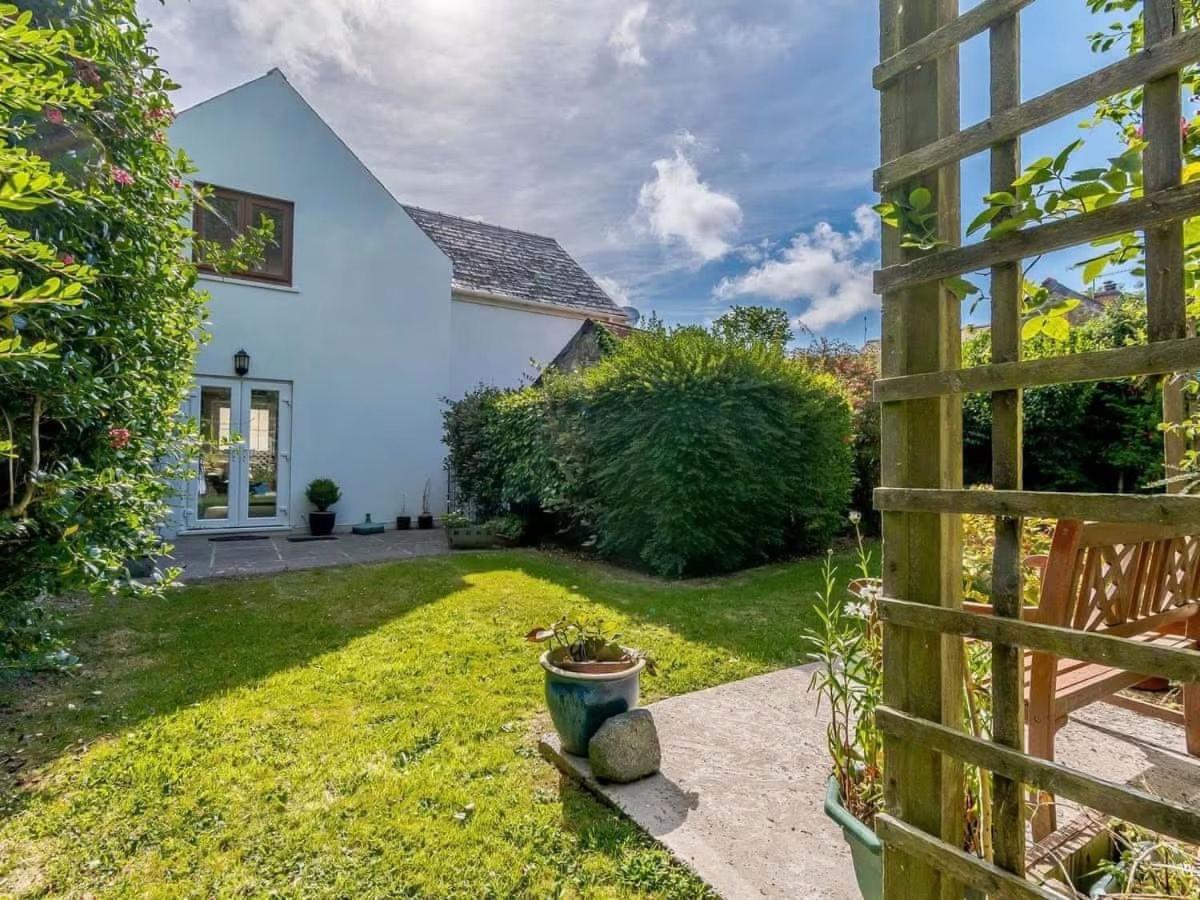 The Gatehouse At Y Gwesty Bach Villa Jordanston Luaran gambar